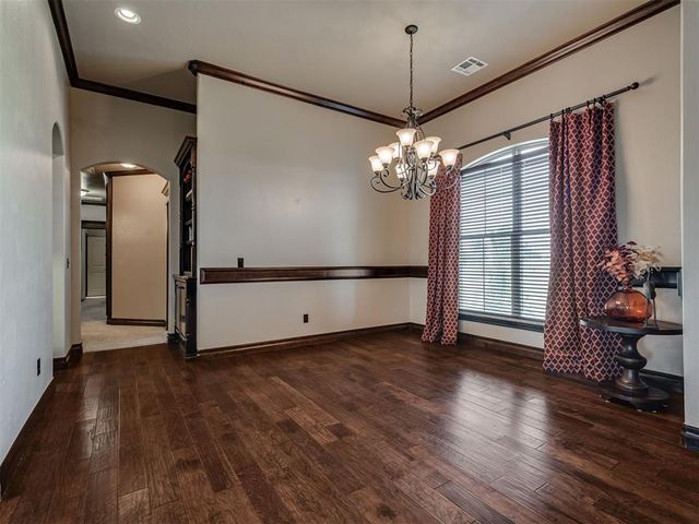 15821 SW 26th Street, El Reno, OK 73036