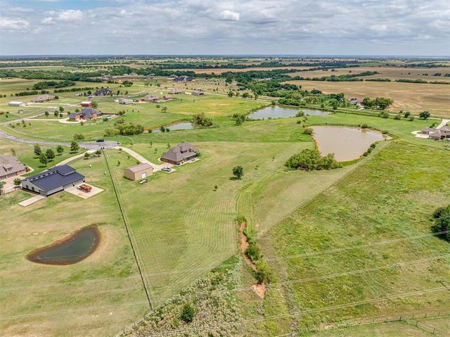15821 SW 26th Street, El Reno, OK 73036