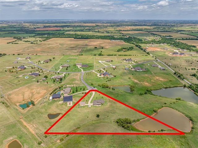 15821 SW 26th Street, El Reno, OK 73036