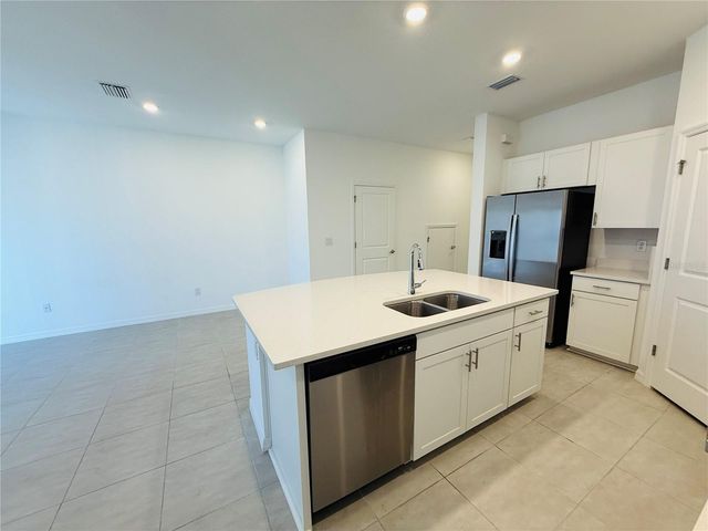 2264 PARAVANE WAY, Wesley Chapel, FL 33543