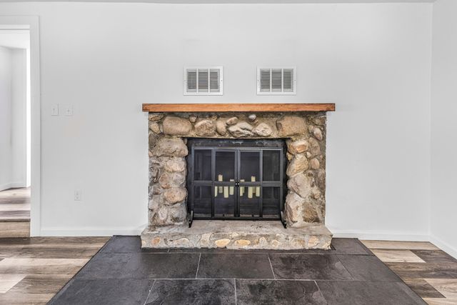 1750 S Loxley Road, Houghton Lake, MI 48629