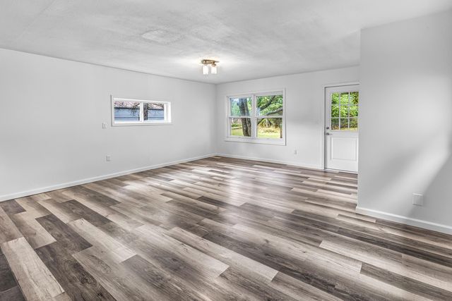 1750 S Loxley Road, Houghton Lake, MI 48629