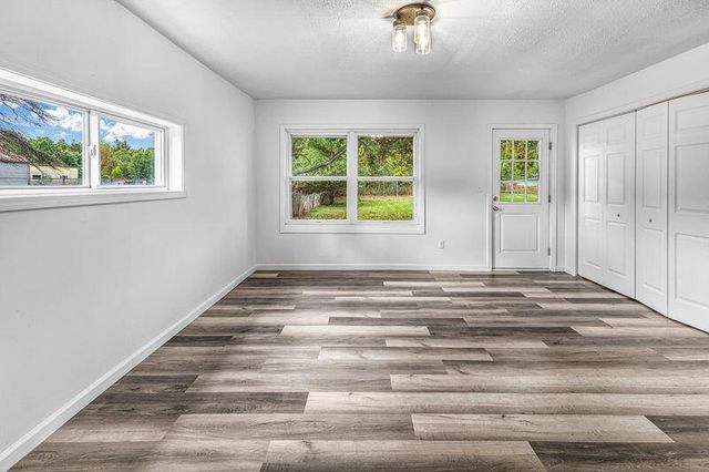 1750 S Loxley Road, Houghton Lake, MI 48629