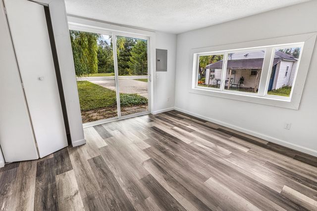 1750 S Loxley Road, Houghton Lake, MI 48629