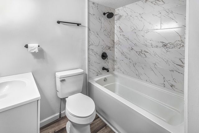 1750 S Loxley Road, Houghton Lake, MI 48629