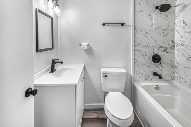 1750 S Loxley Road, Houghton Lake, MI 48629