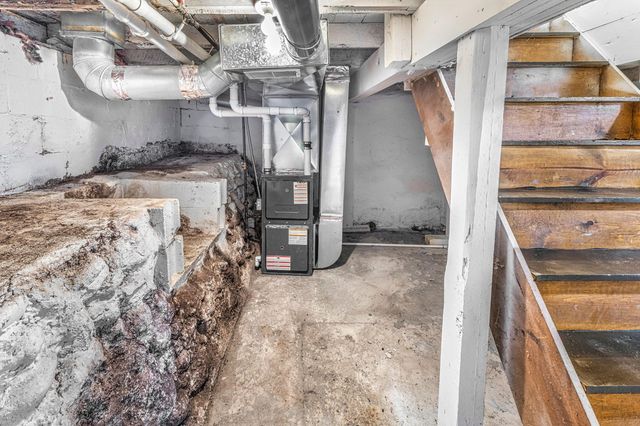 1750 S Loxley Road, Houghton Lake, MI 48629