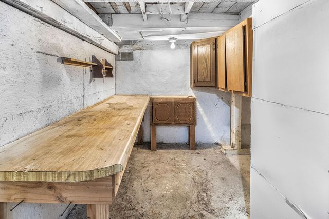 1750 S Loxley Road, Houghton Lake, MI 48629