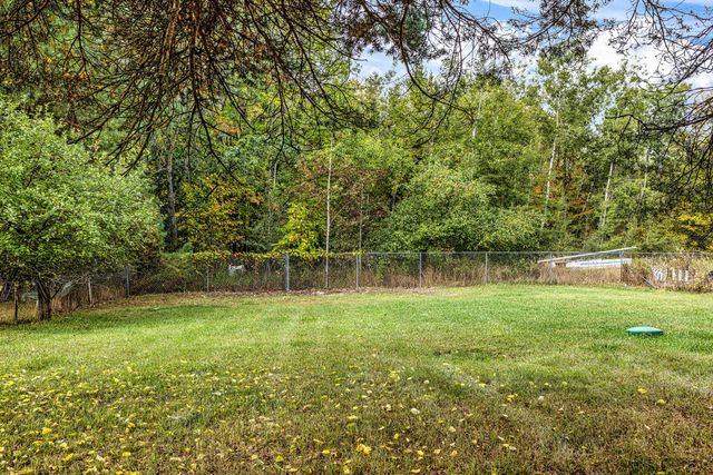 1750 S Loxley Road, Houghton Lake, MI 48629