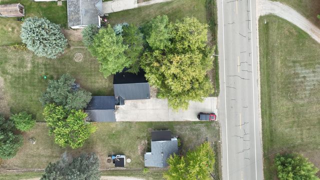 1750 S Loxley Road, Houghton Lake, MI 48629