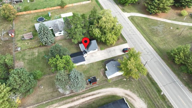 1750 S Loxley Road, Houghton Lake, MI 48629