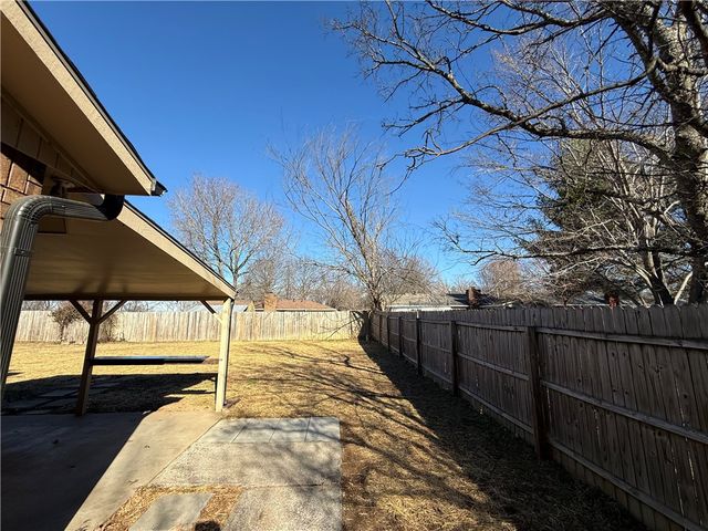 350 Margaret Place, Fayetteville, AR 72703