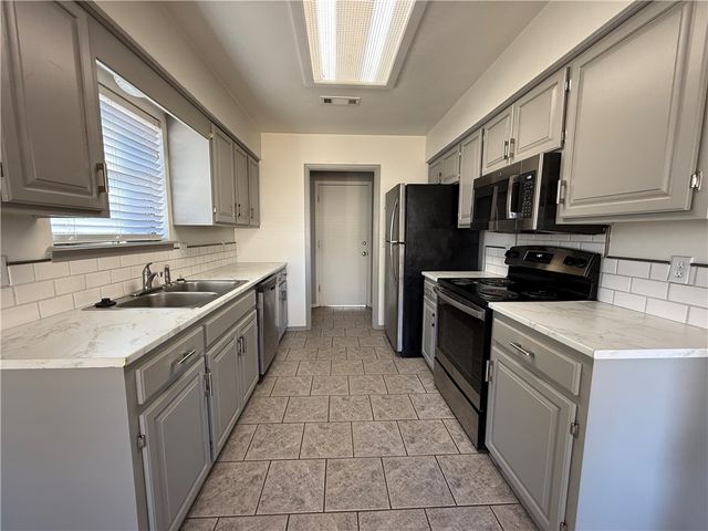 350 Margaret Place, Fayetteville, AR 72703