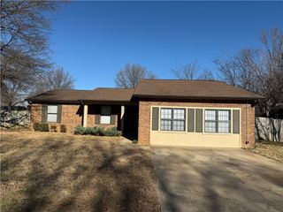 350 Margaret Place, Fayetteville, AR 72703