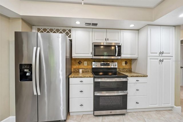 4873 HUNTLEIGH DRIVE, Sarasota, FL 34233