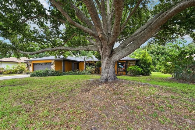 4873 HUNTLEIGH DRIVE, Sarasota, FL 34233