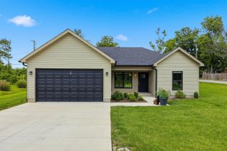 200 Evergreen Drive, Lawrenceburg, KY 40342