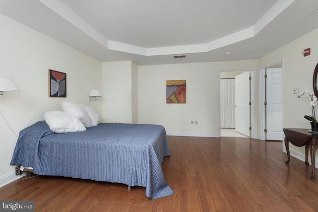 2240 WINDROW DR, Princeton, NJ 08540