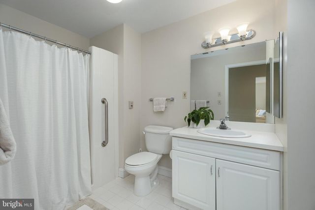 2240 WINDROW DR, Princeton, NJ 08540