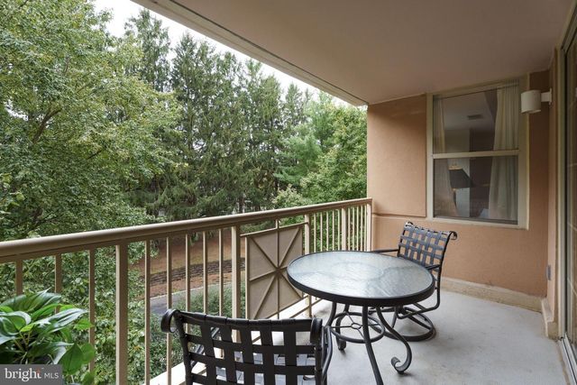 2240 WINDROW DR, Princeton, NJ 08540