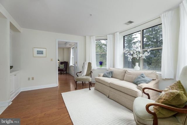 2240 WINDROW DR, Princeton, NJ 08540