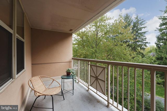 2240 WINDROW DR, Princeton, NJ 08540