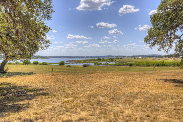 544 Military DR, Canyon Lake, TX 78133