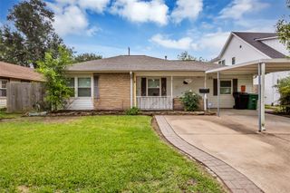1427 Cheshire Lane, Houston, TX 77018
