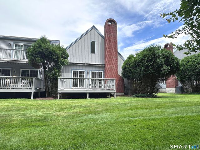166 Glengarry Road 166, Fairfield, CT 06825