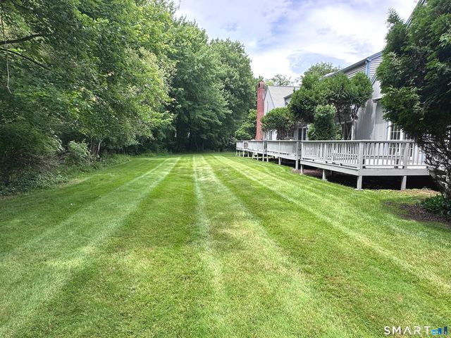166 Glengarry Road 166, Fairfield, CT 06825