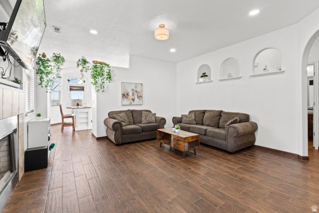 769 N SKIPTON DR, North Salt Lake, UT 84054