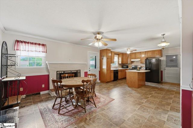18 Fairlane Drive, Mauldin, SC 29662