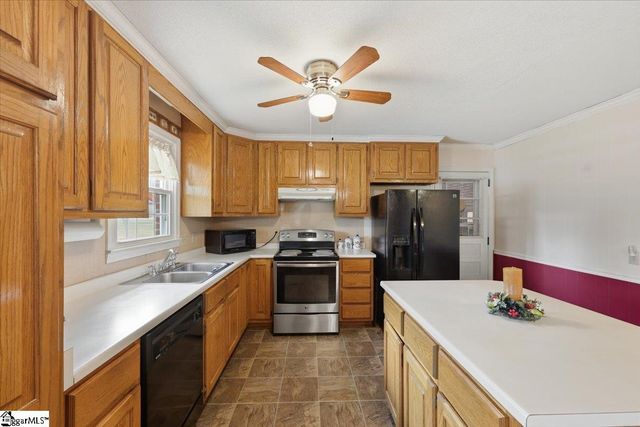 18 Fairlane Drive, Mauldin, SC 29662