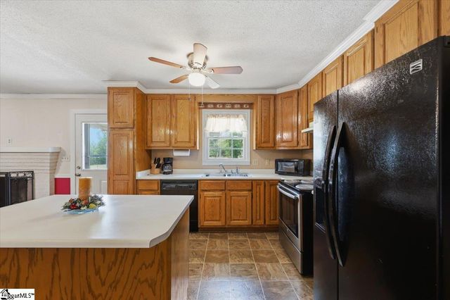 18 Fairlane Drive, Mauldin, SC 29662