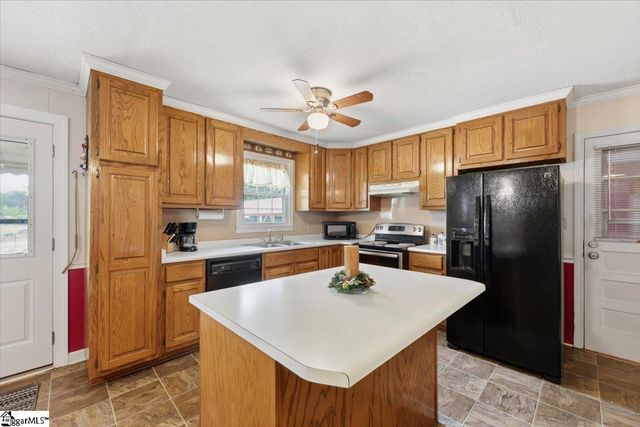 18 Fairlane Drive, Mauldin, SC 29662