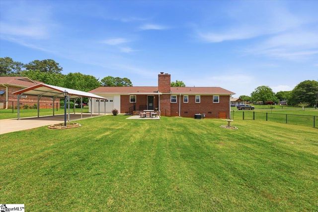 18 Fairlane Drive, Mauldin, SC 29662
