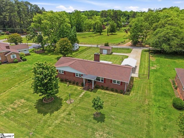 18 Fairlane Drive, Mauldin, SC 29662