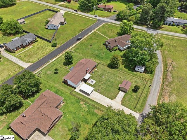 18 Fairlane Drive, Mauldin, SC 29662