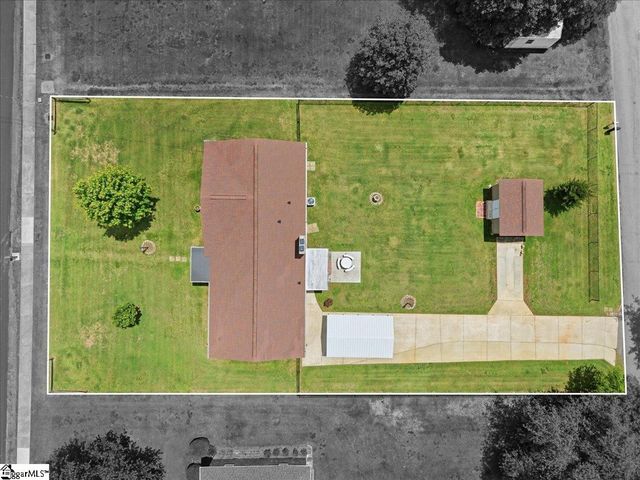 18 Fairlane Drive, Mauldin, SC 29662