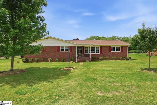 18 Fairlane Drive, Mauldin, SC 29662