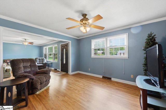 18 Fairlane Drive, Mauldin, SC 29662