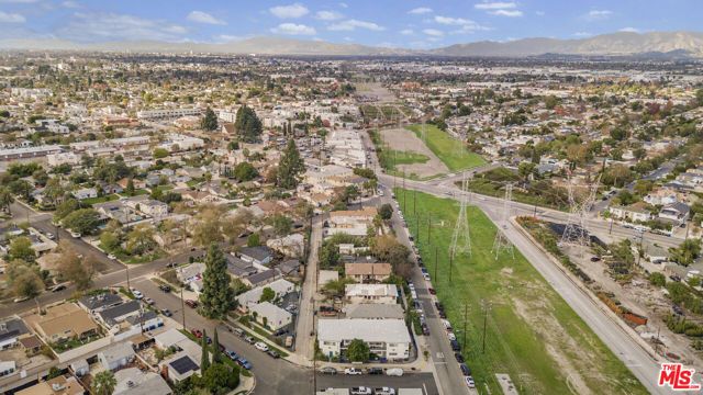 5905 Whitnall Highway, North Hollywood (los Angeles), CA 91601