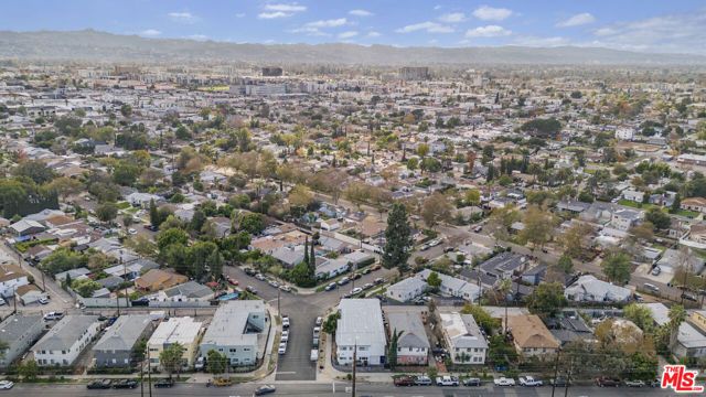 5905 Whitnall Highway, North Hollywood (los Angeles), CA 91601