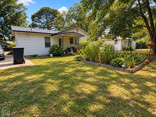 1012 W Cherry, Jonesboro, AR 72401