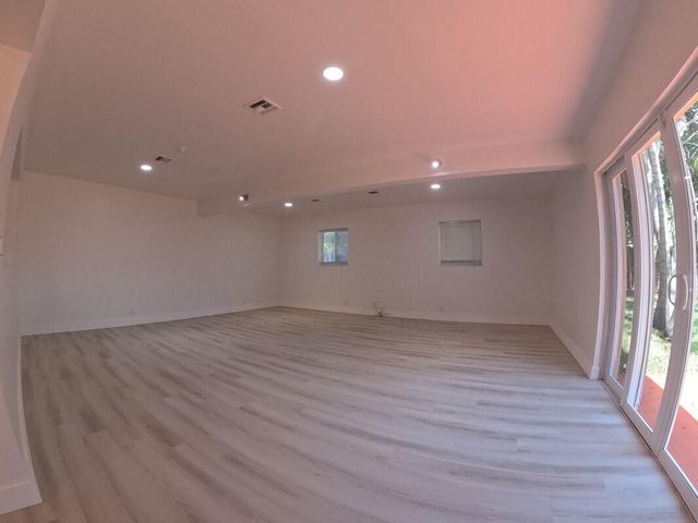 2300 Cleveland Street, Hollywood, FL 33020