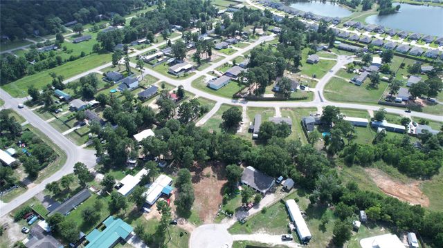 16304 Summer Hollow Drive, Conroe, TX 77303