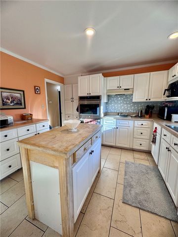 208 Pilgrim Circle, Pickens, SC 29671