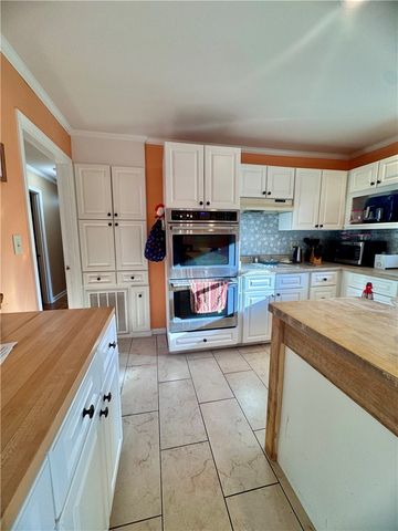 208 Pilgrim Circle, Pickens, SC 29671