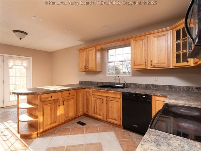 177 Gilchrist Avenue, Tornado, WV 25202