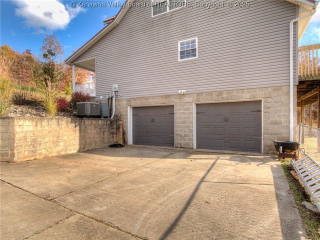 177 Gilchrist Avenue, Tornado, WV 25202